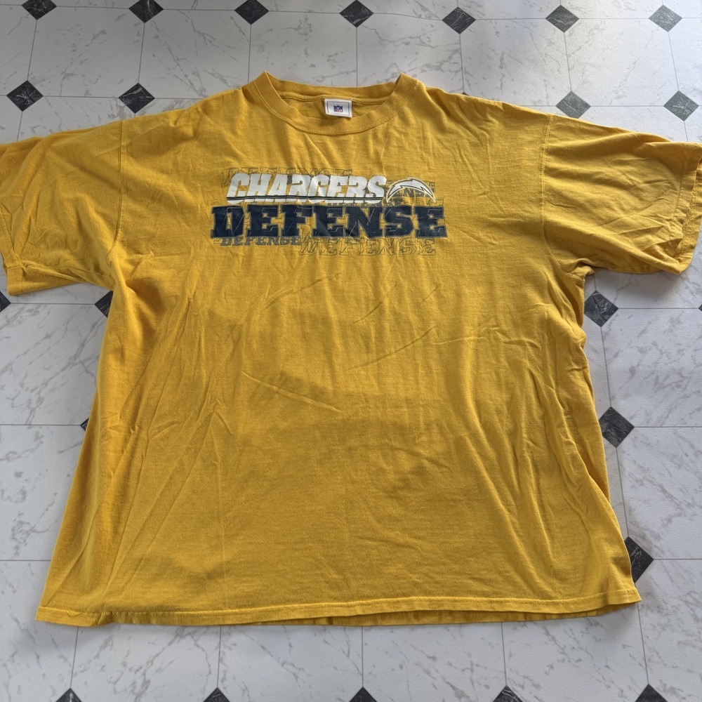NFL San Diego Chargers Defense T Shirt 2XL Yellow‎ Graphic Tee Vintage